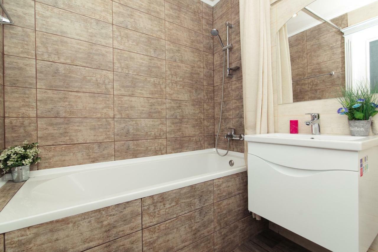 Luxury Apart-Hotel On Kondrateva Street Sumy Εξωτερικό φωτογραφία