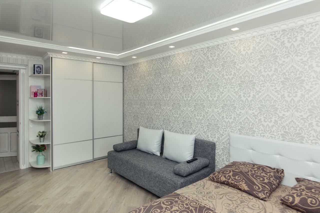 Luxury Apart-Hotel On Kondrateva Street Sumy Εξωτερικό φωτογραφία