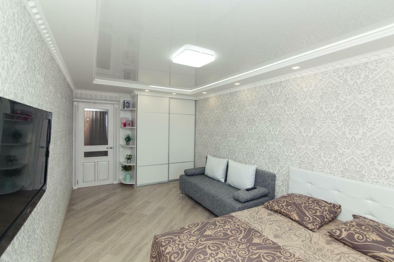 Luxury Apart-Hotel On Kondrateva Street Sumy Εξωτερικό φωτογραφία